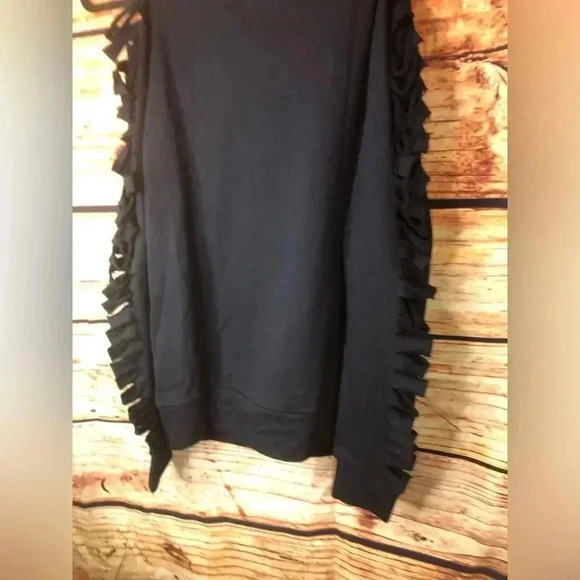 😎Black long sleeve top😎 - Picture 9 of 14